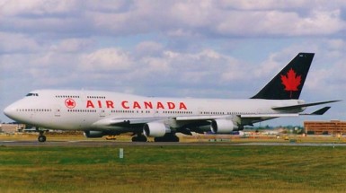 Air Canada B747-400 at Heathrow