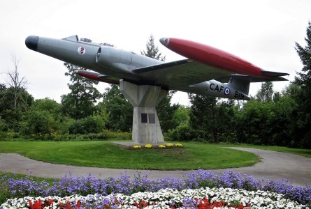 CF-100 18619 Memorial in Wildwood Park Mississauga<br>Photo - John Bertram
