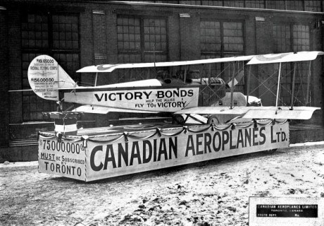 Curtiss JN4 on a Victory Bonds Platform