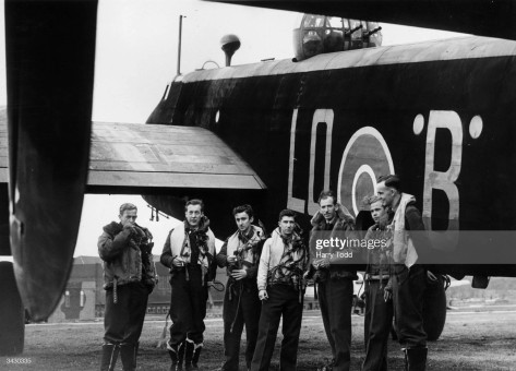 Halifax crew before going on a raid