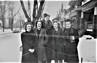 Home on leave with family in Toronto - November 1944