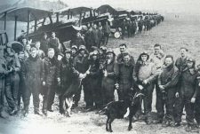 Billy Bishop's 85 Squadron Billy Bishop's 85 Squadron at St. Omer June 21, 1918 - Just after his departure. SE5a aircraft at rear.