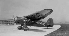 Stinson Reliant CF - BGO at Toronto Island Airport 1930's Stinson Reliant CF - BGO at Toronto Island Airport 1930's